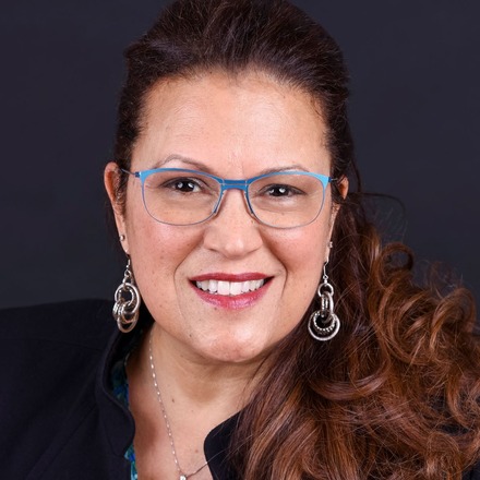 Nadia Younes